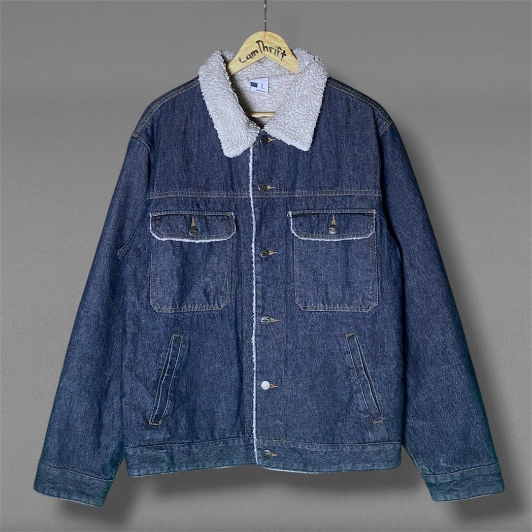 Sherpa Lined Denim Jacket Size L (Category: Coats, Jackets and Outerwear) located in Camiling. Submitted by camthrift_2024 (Listing ID 1467719629, Image 1). Description: JAY JAYS DENIM WORK JACKET SHERPA LINED (DIAMOND STITCH) 23.5x28 (L-XL) COLOR RATE: 10/10 ISSUE:❌❌❌ ₱600 PEDE VC SA JNT SHIP NOW OPEN FOR TERMS UNLI VOUCH GCASH JNT CAMILING, TARLAC📌 - Style: Classic blue denim jacket with dark wash and contrast yellow stitching - Lining: Cozy w