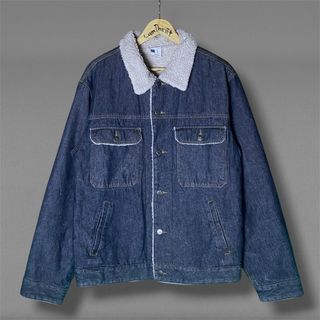 (Category: ) located in . Submitted by camthrift_2024 (Listing ID 1467719629, Image 1). Description: .