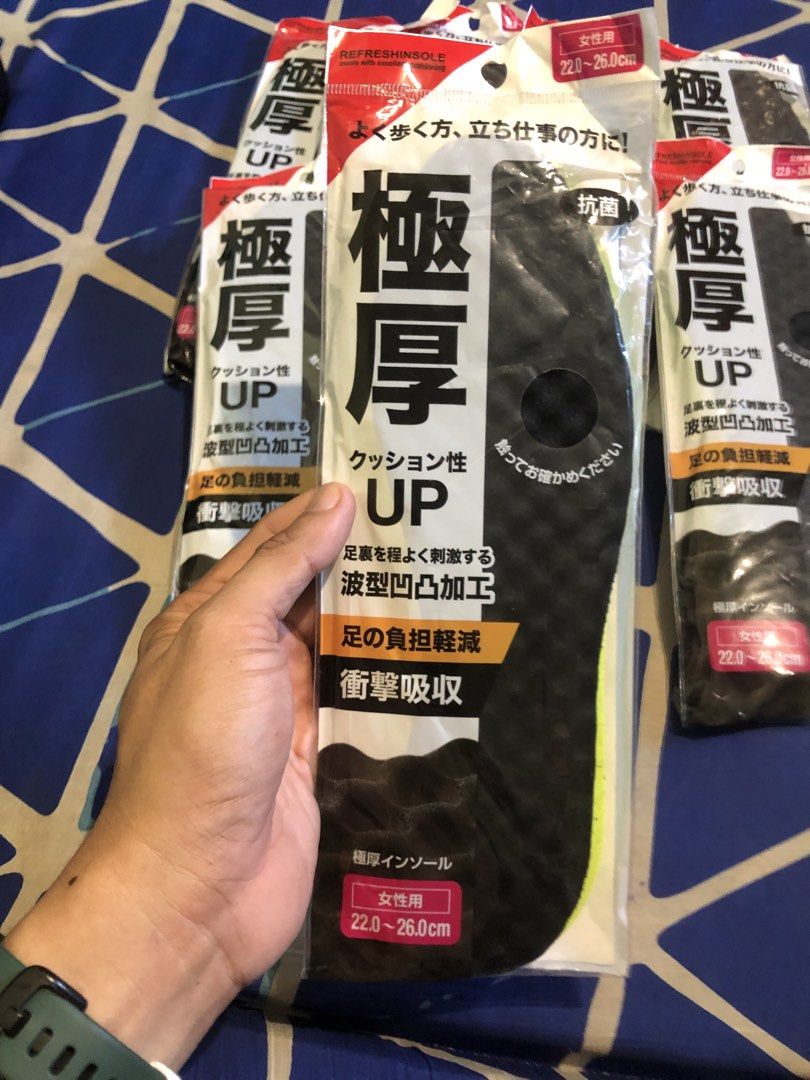 Shoe soft comfy Insoles 200 each (Category: Braces, Support & Protection) located in Quezon City. Submitted by markgolveo (Listing ID 1467671577, Image 3). Description: Shoe soft comfy Insoles 200 each Soft and comfortable wear Size 22-26cm can be adjusted or cut Cutting paper guide inside each pack 6pieces left available .