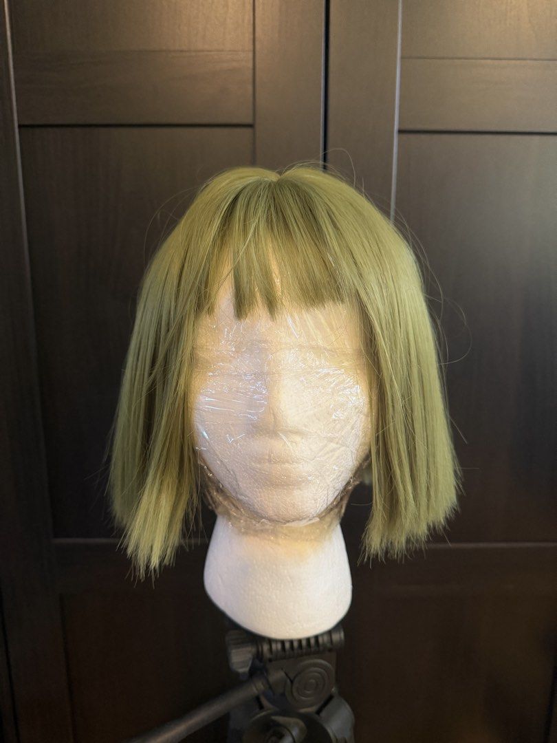 Short Green Micro Bang Wig (Category: Hair) located in Caloocan City. Submitted by olimijme (Listing ID 1467604491, Image 1). Description: Short Green Micro Bang Wig -soft -good quality -microbangs Shipping through Lalamove or Grab only, fee to be shouldered by buyer.
