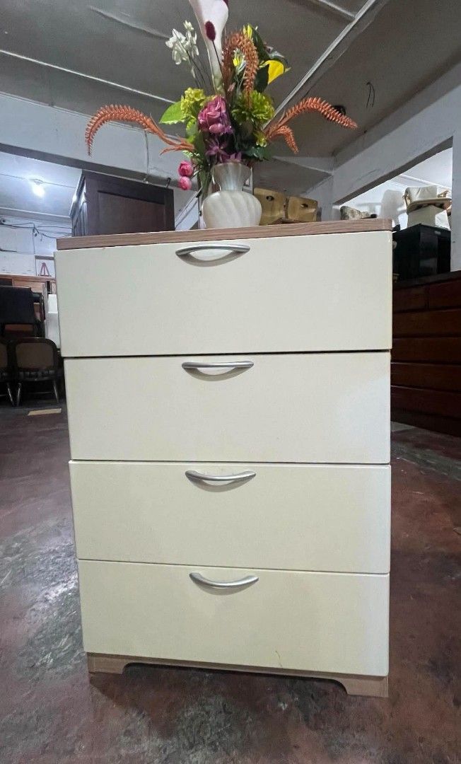 Side Drawer (Category: Shelves, Cabinets & Racks) located in Quezon City. Submitted by dannikkishoppe2 (Listing ID 1467837283, Image 3). Description: Side Drawer ‼️₱5300‼️ ✅ Sturdy and Durable Construction ✅ Perfect for extra storage and home organization ✅ Ideal for your bedroom, living room, or office Please manage your expectations as there might be minimal flaws. Color may vary due to lighting, it may appear darker or lighter in person. Check