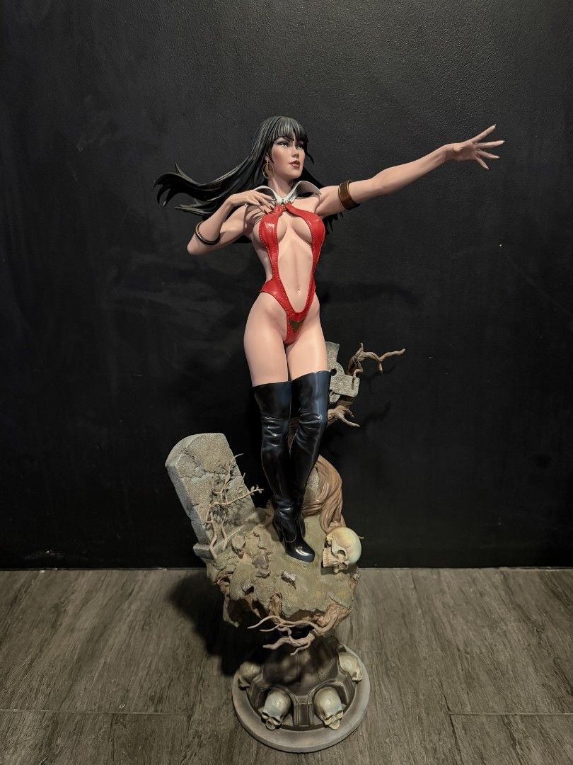 Sideshow Collectibles Vampirella Premium Format Figure Statue (Category: Figurines & Statues) located in Quezon City. Submitted by marjtorde (Listing ID 1467636195, Image 3). Description: FOR SALE!! 🦇 Vampirella — Premium Format Statue by Sideshow Collectibles P25,000.00 only Brand: Sideshow Collectibles Line: Premium Format Condition: ✅ Excellent — Displayed only, kept in smoke-free & dust-free environment. Complete with original art box and al