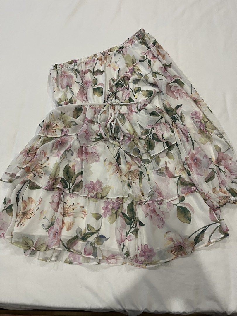 Sienna One-shoulder Tiered Mini Dress (Category: Dresses) located in Manila. Submitted by ngnony (Listing ID 1467655705, Image 3). Description: Fits S-L.