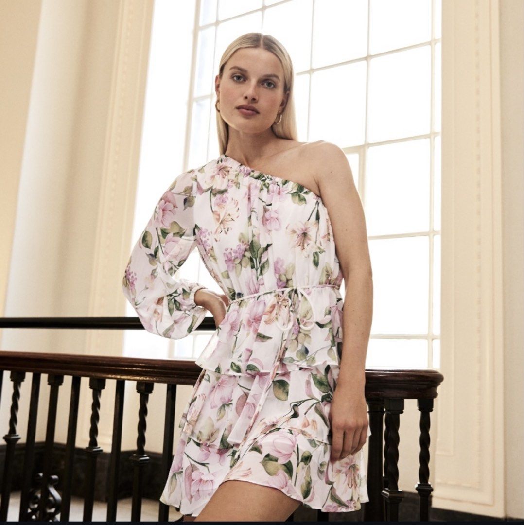 Sienna One-shoulder Tiered Mini Dress (Category: Dresses) located in Manila. Submitted by ngnony (Listing ID 1467655705, Image 1). Description: Fits S-L.