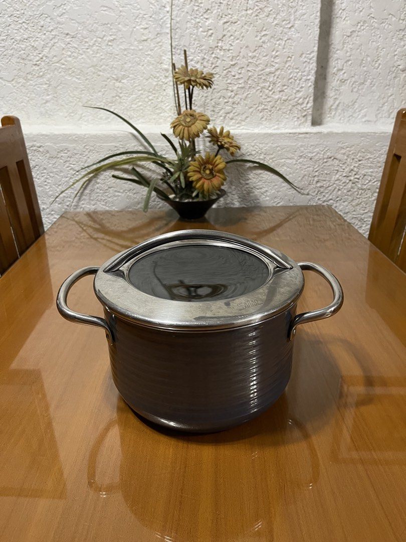 Silit Germany Cast Iron Pot 20cm (Category: Cookware & Accessories) located in Quezon City. Submitted by doublelkitchenware (Listing ID 1467614775, Image 1). Description: Silit Cast Iron Pot with original cover Made in Germany 20x13cm Induction / Gas / Electric Solid, makapal and mabigat Makinis loob. Sign of usage sa lip and labas ng pot. See photos Pick up or shipping via lalamove Provincial j&t🚚 Novaliches Qc.