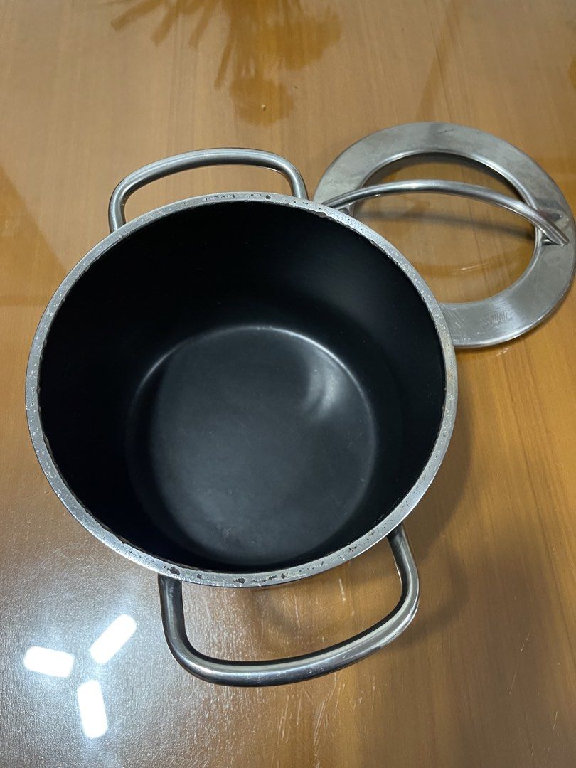 Silit Germany Cast Iron Pot 20cm (Category: Cookware & Accessories) located in Quezon City. Submitted by doublelkitchenware (Listing ID 1467614775, Image 2). Description: Silit Cast Iron Pot with original cover Made in Germany 20x13cm Induction / Gas / Electric Solid, makapal and mabigat Makinis loob. Sign of usage sa lip and labas ng pot. See photos Pick up or shipping via lalamove Provincial j&t🚚 Novaliches Qc.