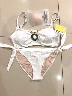 (Category: ) located in . Submitted by azlinam (Listing ID 1467795266, Image 1). Description: .