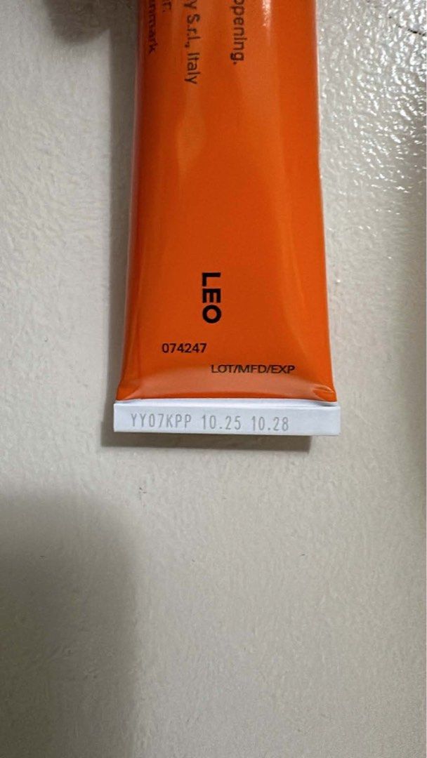 Skinoren Cream 20% (Category: Face Care) located in Quezon City. Submitted by kkk381999 (Listing ID 1467775498, Image 3). Description: Skinoren Cream - Azelaic Acid 20% - Bought from Qatar can provide receipt for proof - 3pcs nalang available .