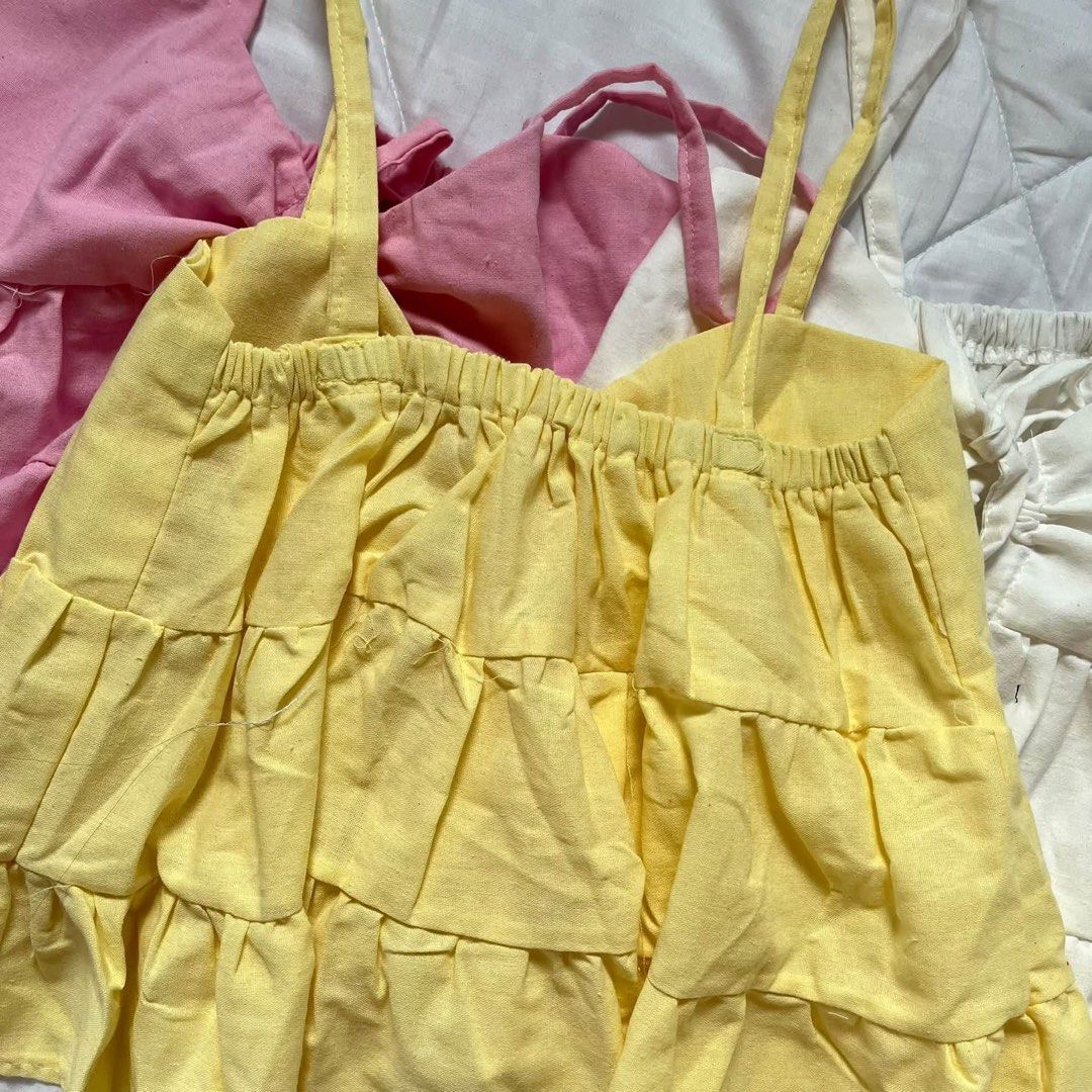 sleeveless ruffle top (Category: Blouses) located in Davao. Submitted by warmforest_1843f1 (Listing ID 1467629192, Image 2). Description: .