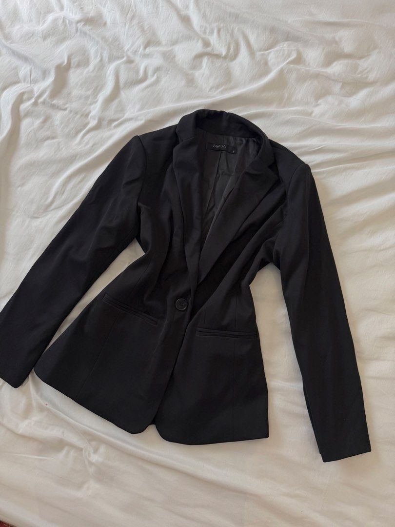 SM Woman Formal Coat (Category: Coats, Jackets and Outerwear) located in Taguig. Submitted by kitty.bloom (Listing ID 1467649013, Image 1). Description: 🛒SM Woman Coat . . Perfect for: 💼corpo girlie 💼job application 💼school-related (thesis defense) 💼formal attire -good as NEW (no issue at all) -2x used lang ₱500 only!✨👌 1,499 srp nito and quality talaga sya as coat rfs: i have new coat na😀 📍Taguig, MNL 🚚Lalamove/Jnt.