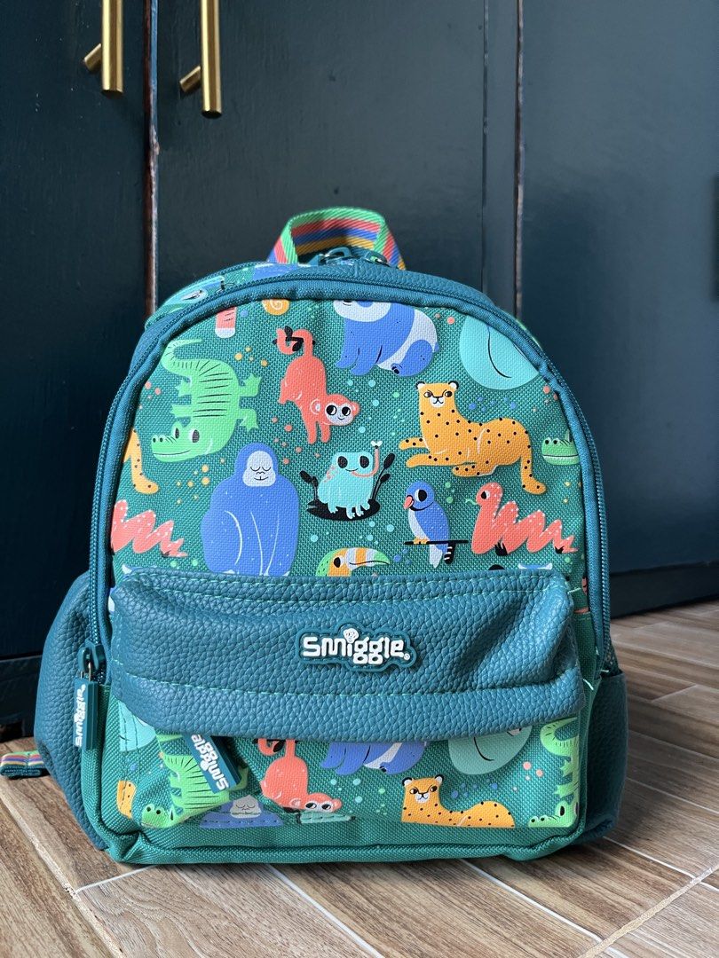 Smiggle bag (Category: Diaper Bags & Wetbags) located in Guinobatan. Submitted by rosseeey (Listing ID 1467679548, Image 1). Description: .