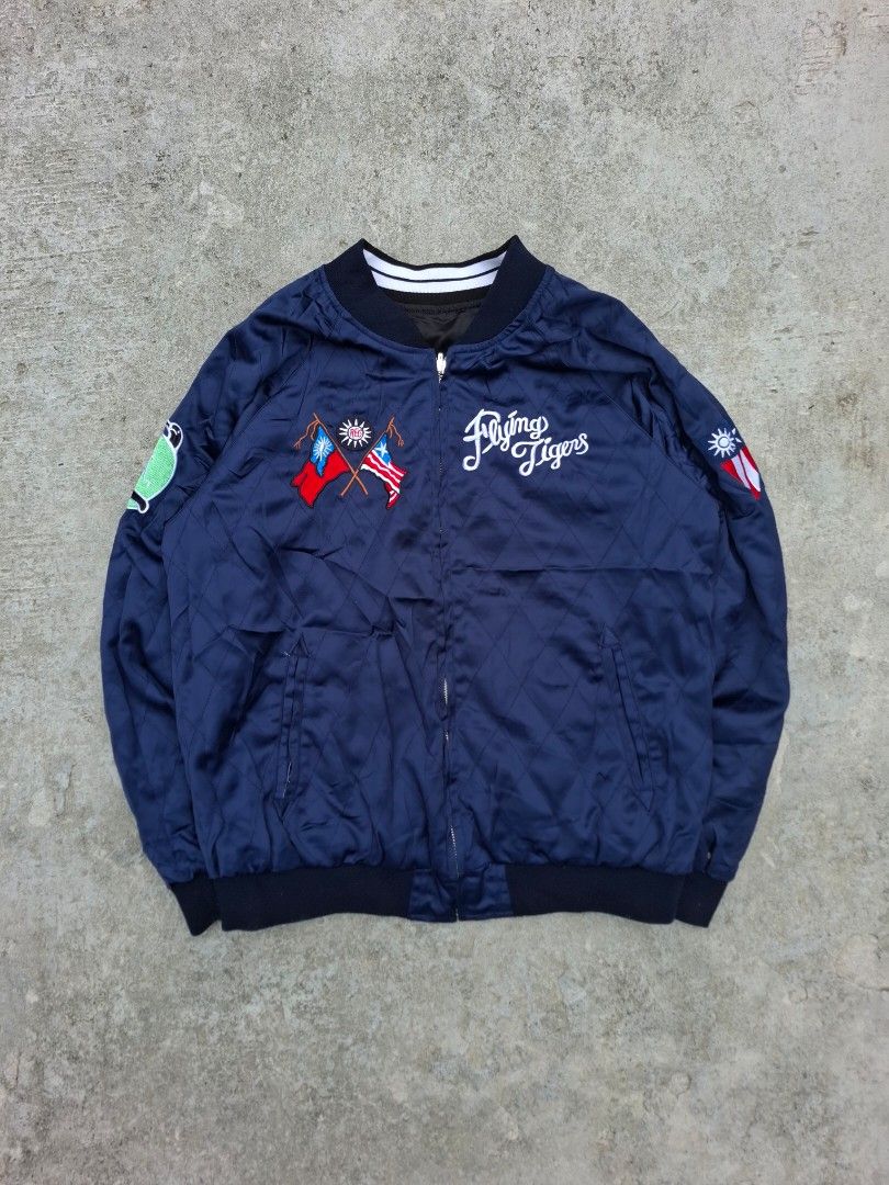 Snipers Flying Tigers Reversible Sukajan Jacket (Category: Hoodies) located in Iloilo. Submitted by mnky.bsns03 (Listing ID 1467747456, Image 2). Description: 9.5/10 Color rate No issues 24.5 Length 22.5 Width.