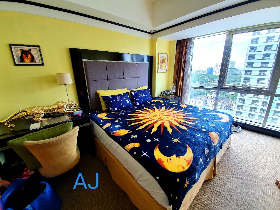 SOMERSET MILLENNIUM (Category: Apartments & Condos) located in Manila. Submitted by allana.jacqueline (Listing ID 1467727833, Image 3). Description: Prestigious and glamorous elegant modern style one bedroom fully-furnished condominium is located with in the Central Business District of Makati. Quite and peaceful location,very convenient place its walking distance along Greenbelt Ayala mall.bedroom has a king size bed, Two Flat screen t.v. Centra