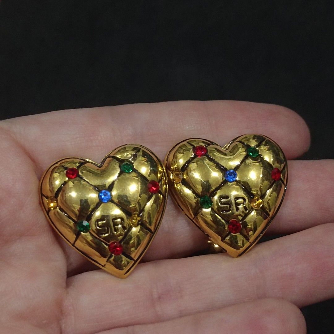Sonia Rykiel Clip On earrings (Category: Earrings) located in Manila. Submitted by maxineamber (Listing ID 1467644159, Image 2). Description: Chunky Sonia Rykiel Clip on earrings, gold tone..