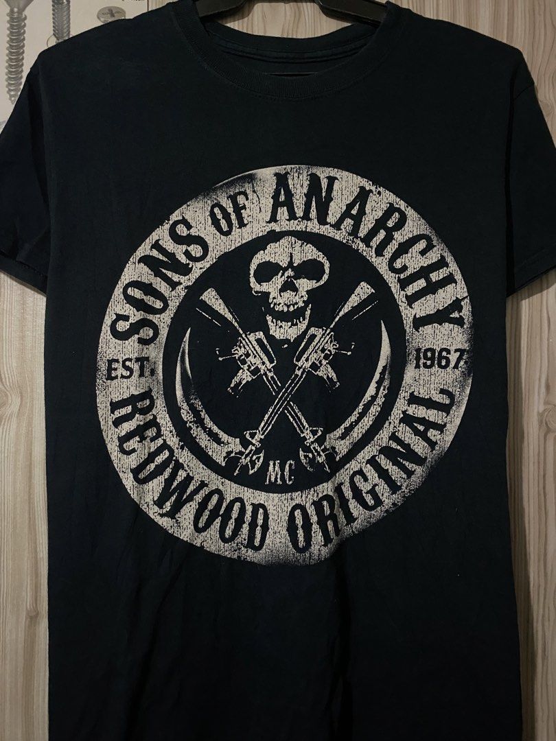 Sons of Anarchy Tee (Category: Tshirts & Polo Shirts ) located in Manila. Submitted by mals.col (Listing ID 1467731241, Image 2). Description: Dimensions: 18” x 28” Flaws: minimal crackprints ₱500+sf.