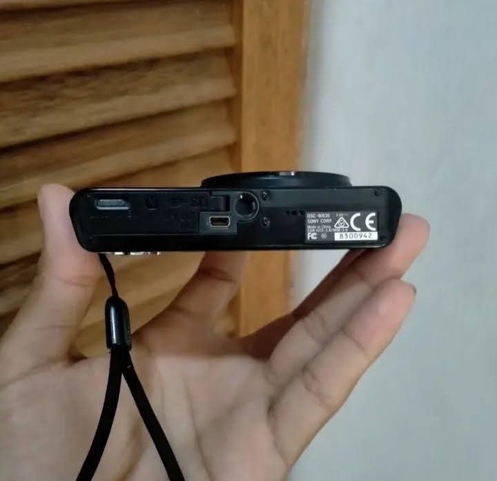 Sony cybershot DSC W 830 (Category: Cameras) located in Quezon City. Submitted by happymountain.da6b7f (Listing ID 1467818486, Image 1). Description: For Sale Sony Cybershot DSC W 830 No issues, no dents, no vignettes, no scratches. With complete accessories. 🌸 BATTERY 🌸 CHARGER 🌸 MEMORY CARD (64GB) 🌸 WRIST STRAP 🌸 CAMERA POUCH BAG 🍀 PRICE :5,000 ONLY. 🌈 SPECIFICATIONS : The Sony Cyber-shot DSC-W830 is an ultra-compact, budget-friendly poi