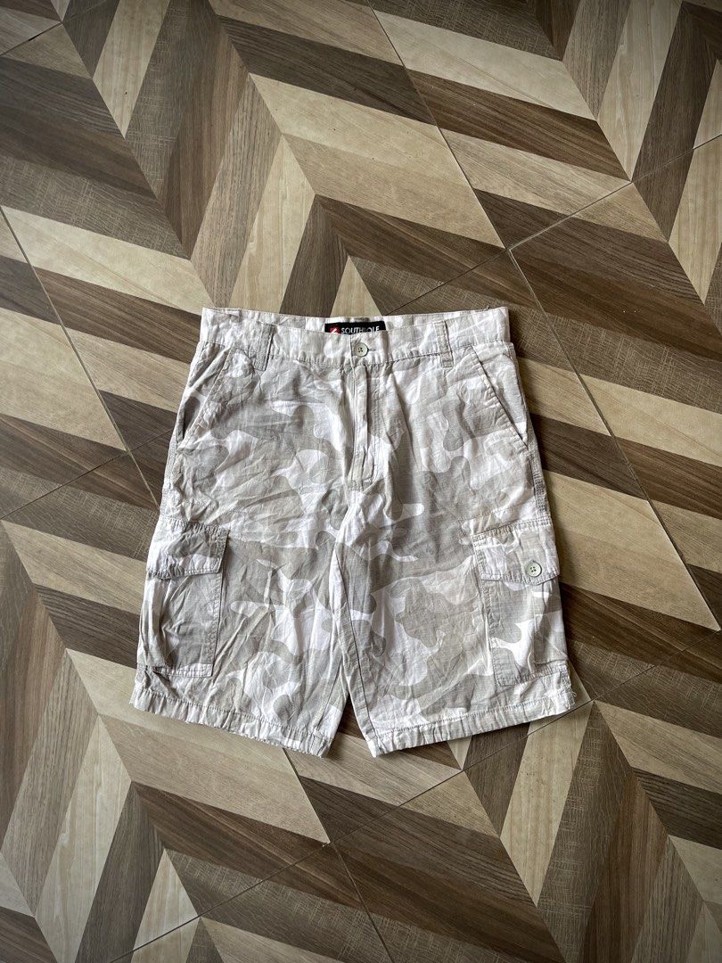 South Pole Camou Jorts (Category: Shorts) located in Pagadian. Submitted by thrift.wrld (Listing ID 1467715077, Image 1). Description: ( South Pole Camou Jorts ) Dimensions: • Waist: 34 • Length: 22 • Thigh: 14 • Hem: 12 Drop Prices: • Mine: 600 + ₱9O shipping fee (sf) .