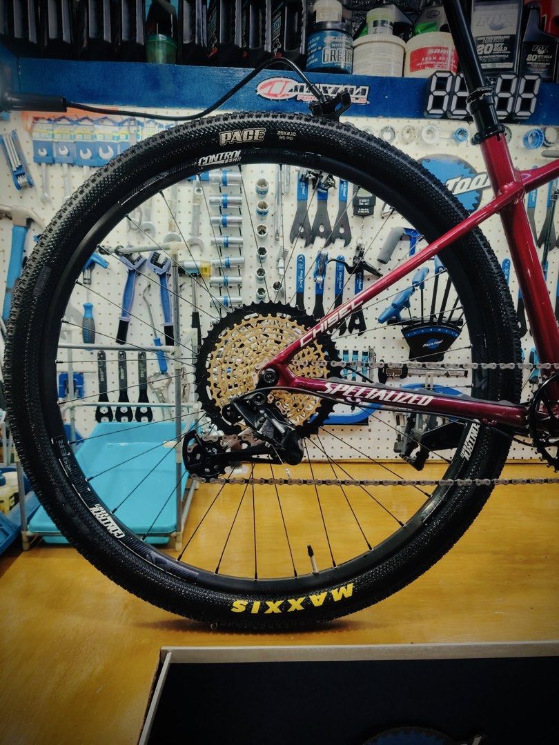 Specialized Chisel COMP HT (Category: Bicycles) located in Cainta. Submitted by sjb247 (Listing ID 1467744221, Image 1). Description: SPECIALIZED CHISEL COMP HT • Specialized Chisel Comp HT — 29er • SRAM GX Eagle Crankset — 1x • SRAM GX Eagle RD — 12-speed • SRAM GX Eagle Chain • SRAM DUB Bottom Bracket • SRAM Level Brakeset • RockShox Judy Fork — 100mm • TranzX Dropper Post • Integrated Handlebar • FSA Headset • Pro Stealth Carbon Saddle • Contr