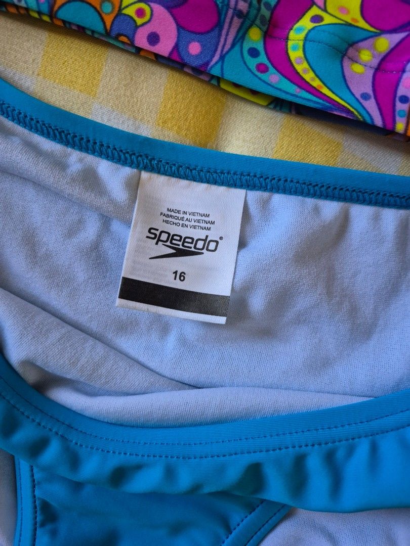 Speedo Colorful Patterned Tankini Swimsuit Set Size 16 (Category: Bikinis & Swimsuits) located in Santo Tomas. Submitted by bellaswann18 (Listing ID 1467603831, Image 3). Description: - Brand: Speedo - Type: Two-piece tankini swimsuit - Size: 16 (tag attached inside bottoms) - will fit teens or small adult - almost new.