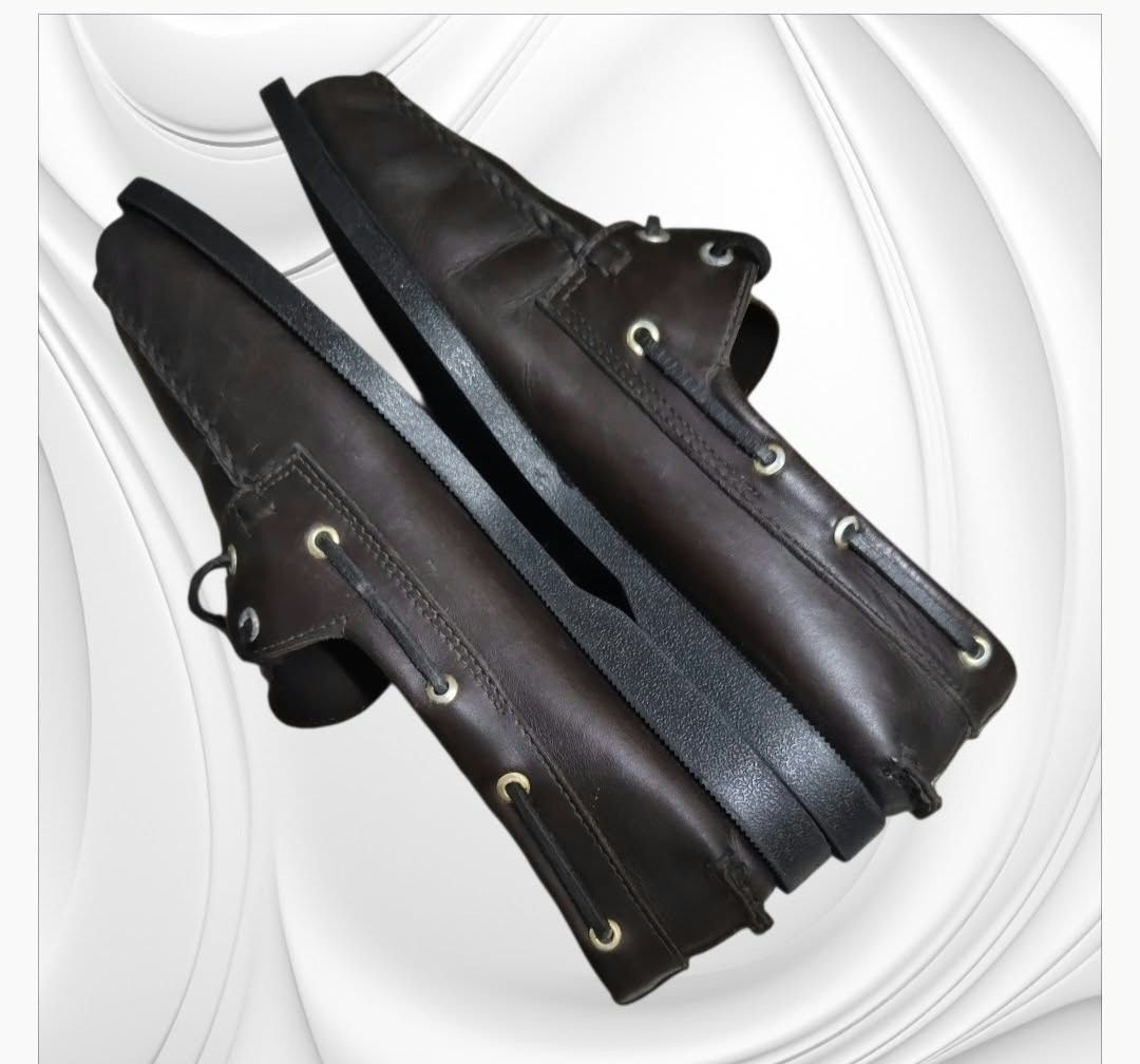 Sperry Boat Shoes (Category: Casual Shoes) located in Paranaque City. Submitted by calm_youngstore7 (Listing ID 1467702274, Image 3). Description: Sperry Men's Authentic Original 2-Eye Boat Shoes. These timeless dark brown leather deck shoes feature traditional hand-sewn moccasin construction, functional 360° rawhide lacing system with metallic eyelets, and non-marking rubber outsoles designed for premium wet/dry traction. Sperry Authentic Origin