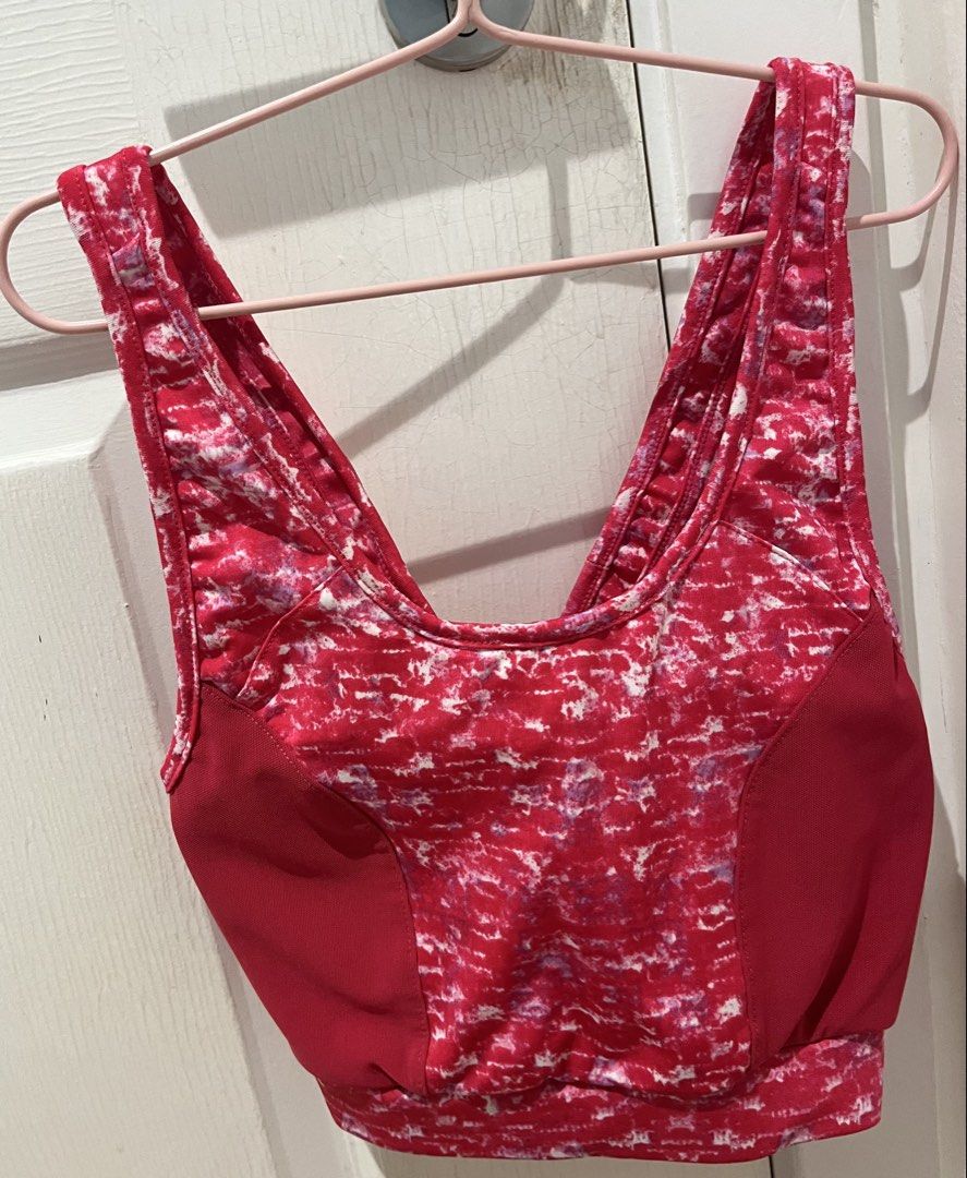 Sports bra (Category: Undergarments & Loungewear) located in Paranaque City. Submitted by marykaboutique (Listing ID 1467651072, Image 1). Description: .