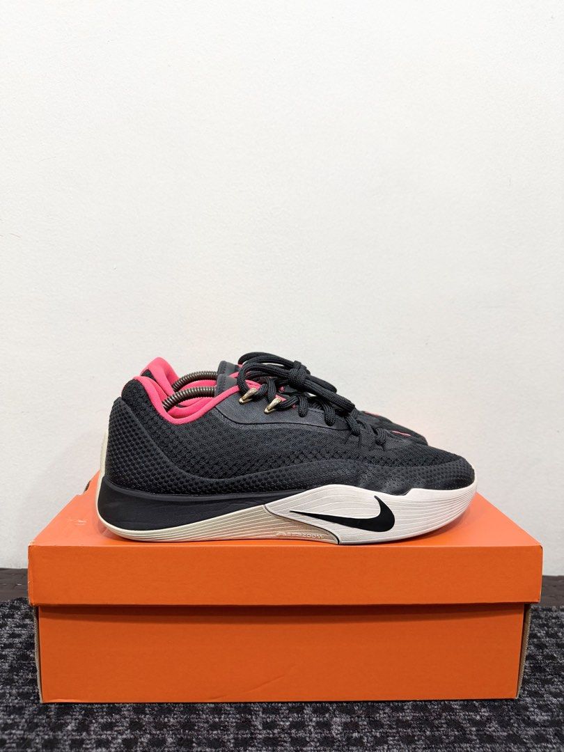 ST FLARE SIZE 10 (Category: Sneakers) located in Paranaque City. Submitted by tellemkicks (Listing ID 1467681723, Image 1). Description: for sale or trade st flare solar red size 10 used 3x with box ₱2,295 only! PARAÑAQUE LOCATION 📍.