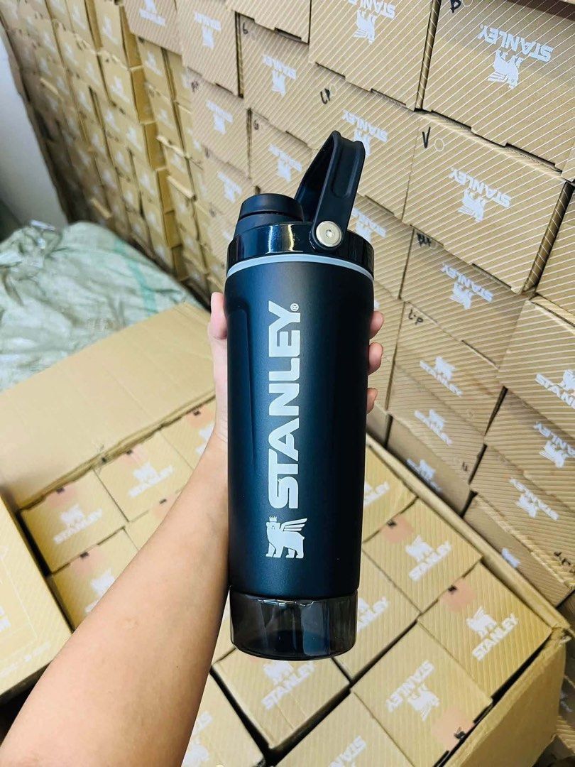 Stanley Tumbler (Category: Water Bottles & Tumblers) located in Quezon City. Submitted by coleen0 (Listing ID 1467659224, Image 2). Description: 100% MALL PULL OUT Inclusion: Box & Paper Bag.