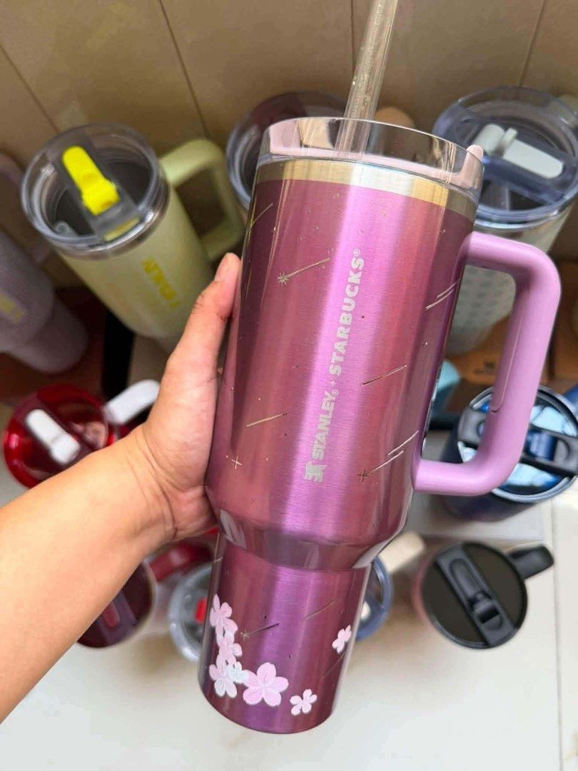 Stanley Tumbler 40oz (Category: Water Bottles & Tumblers) located in Quezon City. Submitted by coleen0 (Listing ID 1467652828, Image 1). Description: 100% MALL PULL OUT Inclusion: Box, Straw & Paperbag .