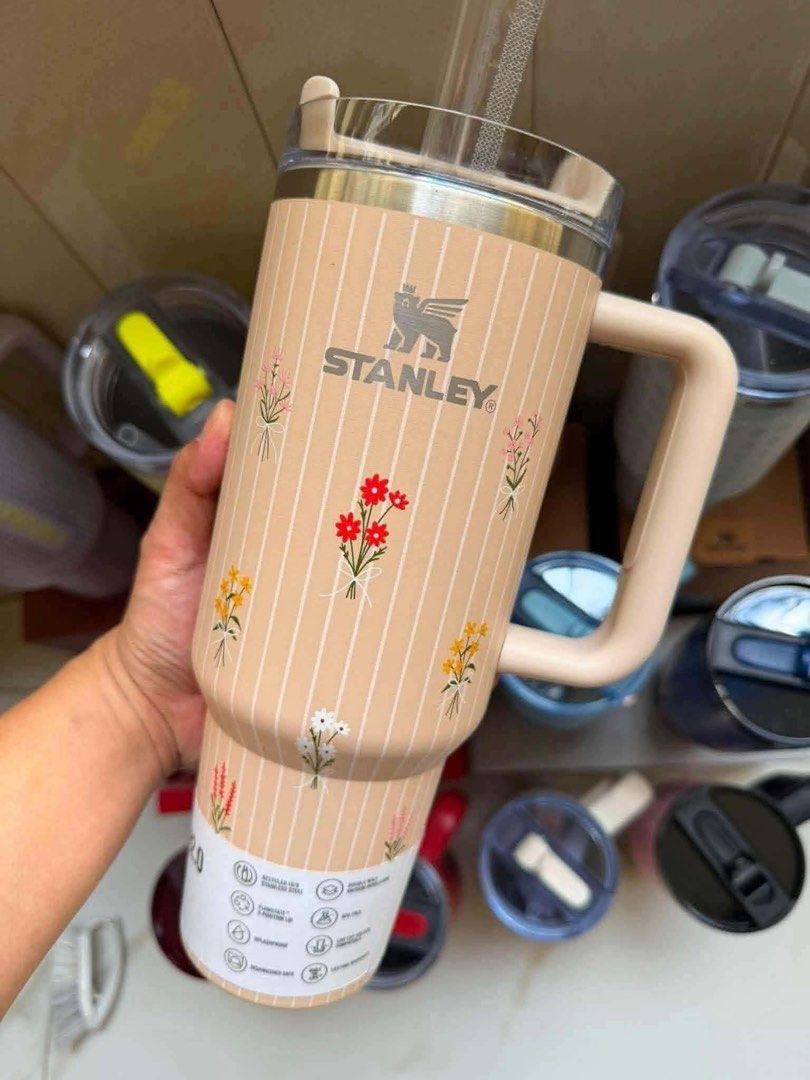 Stanley Tumbler 40oz (Category: Water Bottles & Tumblers) located in Quezon City. Submitted by coleen0 (Listing ID 1467652828, Image 2). Description: 100% MALL PULL OUT Inclusion: Box, Straw & Paperbag .
