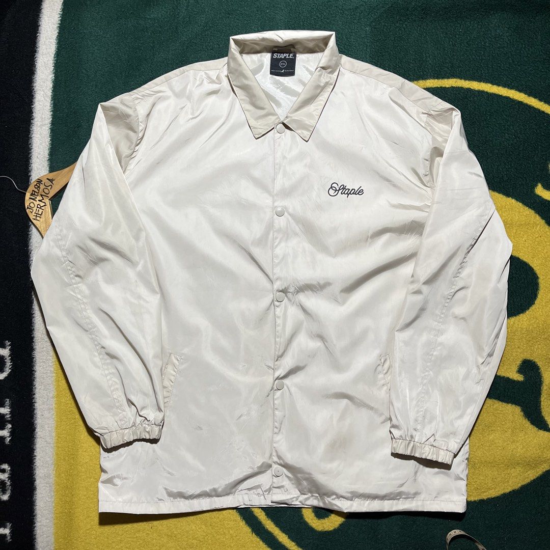 STAPLE COACH JACKET (Category: Coats, Jackets and Outerwear) located in Matalom. Submitted by lusthades066353 (Listing ID 1467725284, Image 1). Description: STAPLE COACH JACKET VERY GOOD CONDITION Sz XXL (27x32) ISSUE ON PIC 500+SF PM ME‼️.