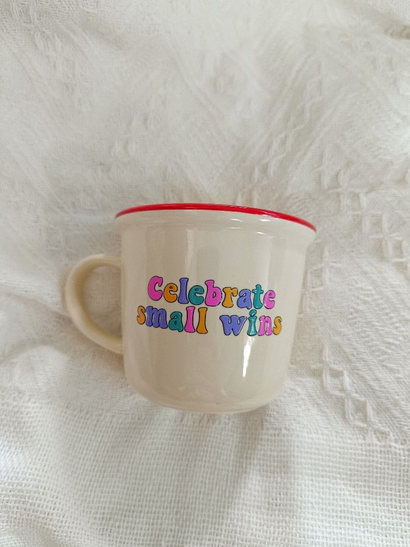 Statement Cute Ceramic Mug (Category: Coffee & Tea Tableware) located in Davao. Submitted by khyyoczon (Listing ID 1467638796, Image 2). Description: 📍 Obrero, Davao City • For delivery, you may book Maxim or your preferred courier. The buyer shoulders the delivery fee. • Pick-up options and details will be discussed via PM. • COLOR MAY VARY: Actual color may slightly differ from the photos due to lighting and screen settings..