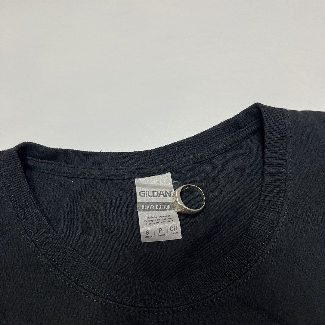 Statement shirt (Category: Shirts) located in Quezon City. Submitted by thriftrage (Listing ID 1467737043, Image 2). Description: Width’ 16.5 Length’ 25.6 No issue Good condition.