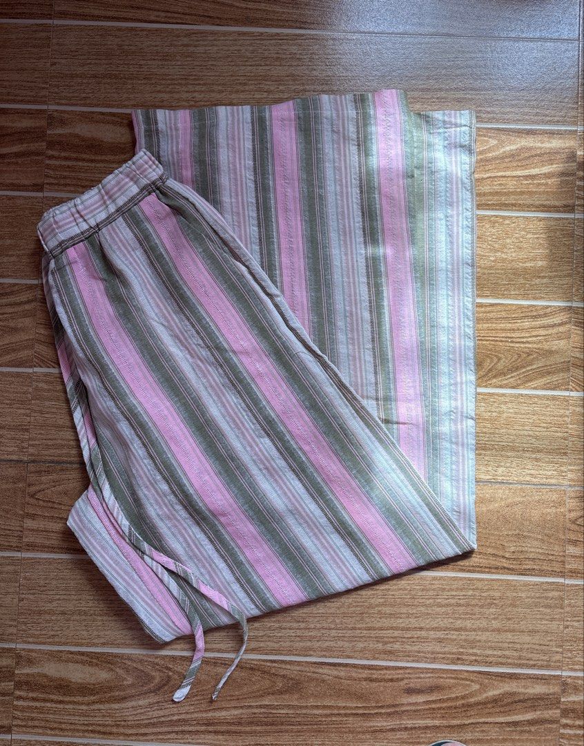 Striped Wide Leg Pants Drawstring (Category: Jeans) located in Manila. Submitted by _foryou (Listing ID 1467666589, Image 2). Description: dm for when worn! used only once.
