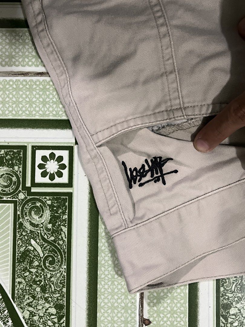 Stussy pants (Category: Luxury Apparel) located in San Jose del Monte. Submitted by _thriftysoy (Listing ID 1467618952, Image 3). Description: .