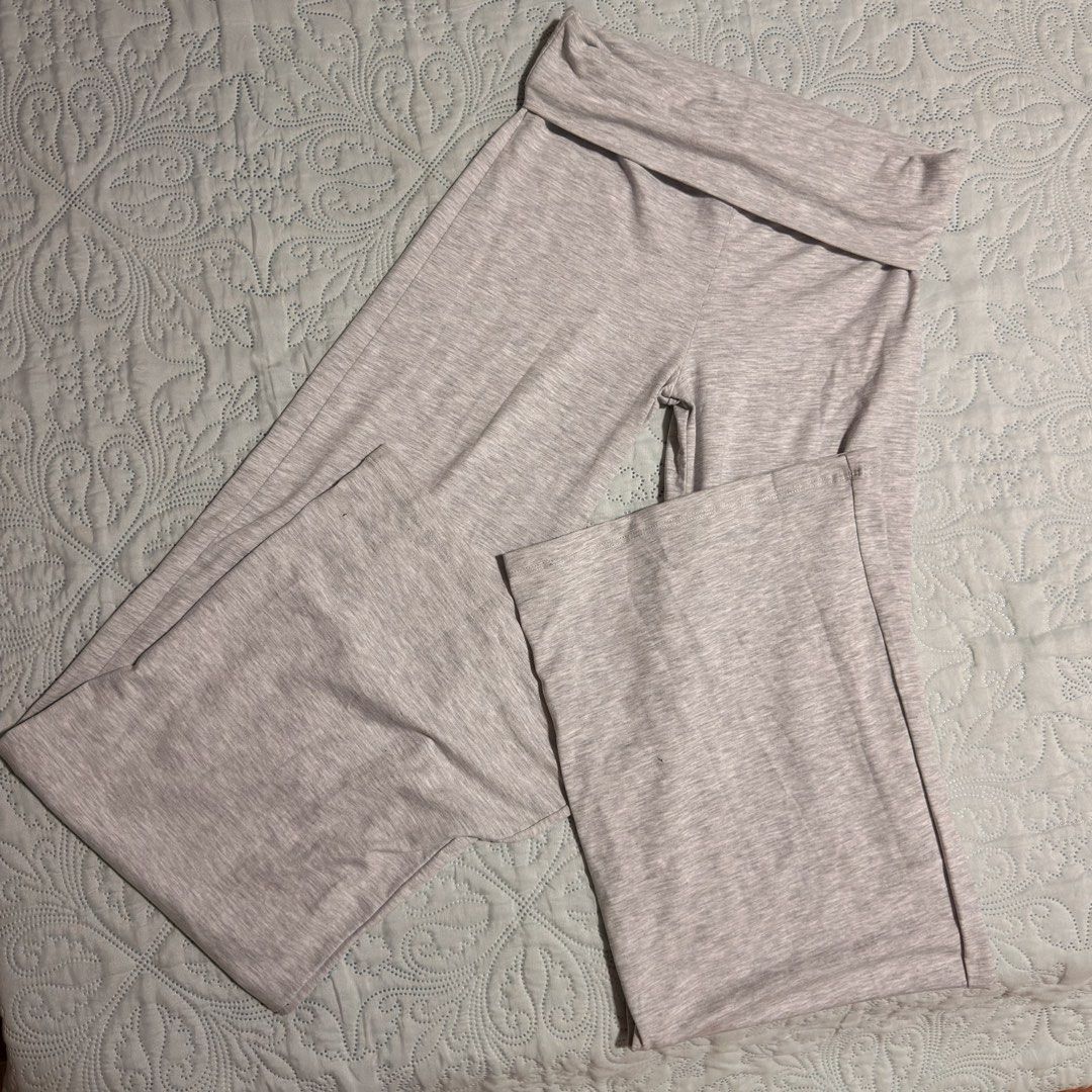 subduded fold-over wideleg leggings (Category: Other Bottoms) located in Cebu City. Submitted by shopjillscloset (Listing ID 1467749632, Image 1). Description: - brandnew (never worn) - AUTHENTIC (pasabay from shanghai) - stretchy & soft material .
