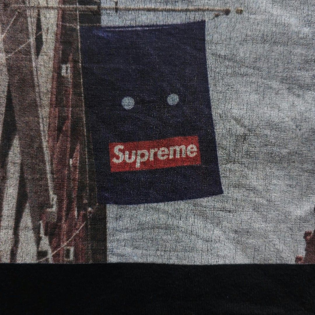 Supreme Banner Tee Size XL (Category: Tshirts & Polo Shirts ) located in Manila. Submitted by thriftinefolife (Listing ID 1467794497, Image 3). Description: Good Condition.