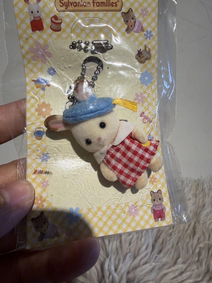 Sylvanian (Category: Plushies & Soft Toys) located in La Trinidad. Submitted by reeze_24 (Listing ID 1467629547, Image 3). Description: .
