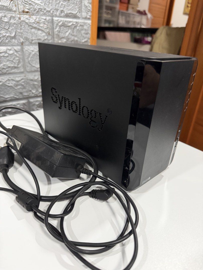 Synology DS220+ NAS (Category: Office & Business Technology) located in Quezon City. Submitted by --ro-- (Listing ID 1467835617, Image 3). Description: Synology DS220+ NAS Pickup @ New Manila, QC.