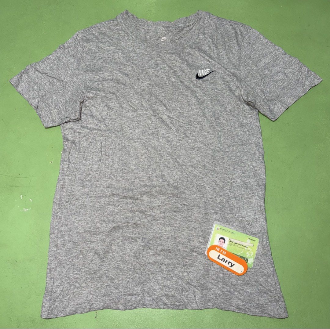 T Shirt (Category: Tshirts & Polo Shirts ) located in Pasig City. Submitted by reyeslarry11740 (Listing ID 1467754922, Image 1). Description: For Sale Nike Shirt Men Size Small 18.5w x 27L Excellent condition No issue 400 plus ship only Payment 1st Pasig city.