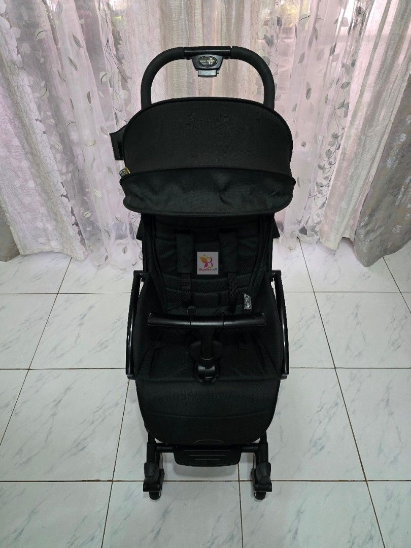 Tavo Basic Step Cabin Approved Compact Travel Baby Stroller (Category: Strollers) located in Paranaque City. Submitted by babyandme.savers (Listing ID 1467643614, Image 1). Description: TAVO BASIC STEP COMPACT TRAVEL BABY STROLLER CABIN APPROVED * Safe for 0 - 48 months * In excellent condition * Compact stroller * Fully Reclineable * Fits Plane Overhead storage * 5 - Point Safety Harness * High-end luxury compact stroller * Clean and Sanitized -