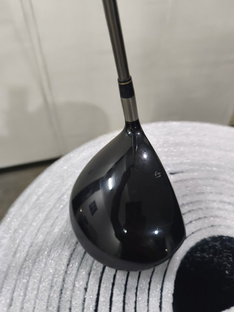TaylorMade R7 Quad Driver (Category: Golf) located in Quezon City. Submitted by fancyfootworx (Listing ID 1467707484, Image 2). Description: - TaylorMade R7 Quad Driver - TaylorMade M.A.S.2 50 Plus Regular Flex graphite shaft with standard grip - Classic clubhead design featuring adjustable weight ports on the sole - Clean black crown with normal wear marks on the metal sole from standard course use.
