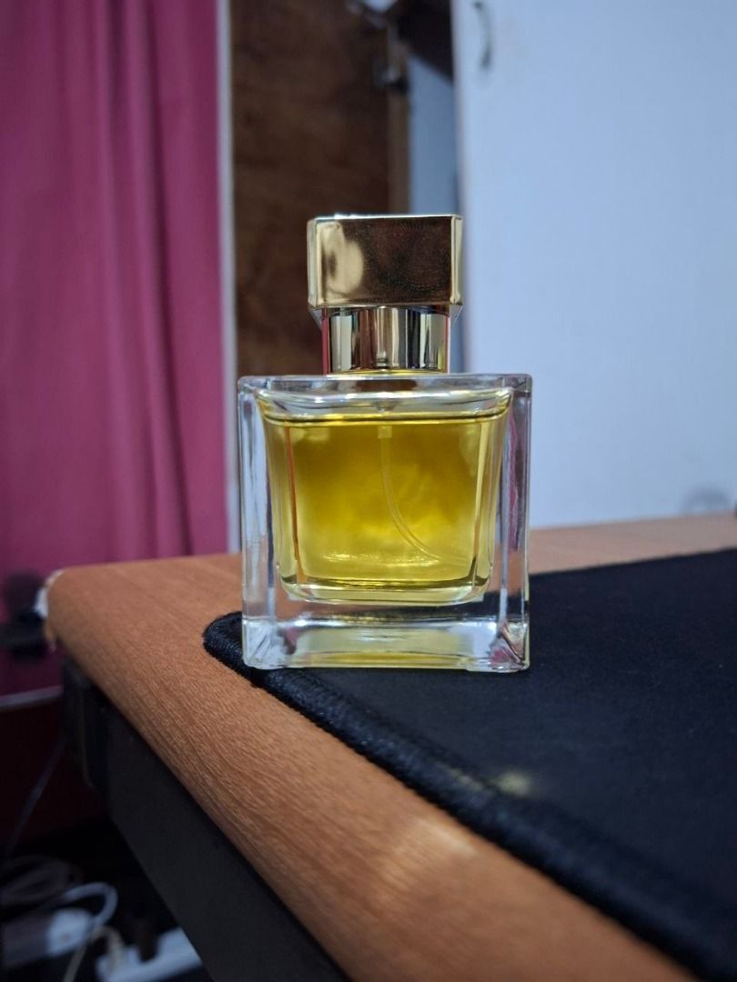 TBGCo Hypnotic Absolu (Category: Fragrance & Deodorants) located in Indang. Submitted by exklybr (Listing ID 1467715193, Image 2). Description: HYPNOTIC ABSOLU🧳 He walks into the room, and eyes follow. Not because he's seeking attention, but because he commands it. Hypnotic Absolu: a fragrance that weaves a tale of confidence and allure. Jasmine Absolute's floral charm seduces, Labdanum Absolute's rich depth enthralls, and Vanilla Absolute's cre