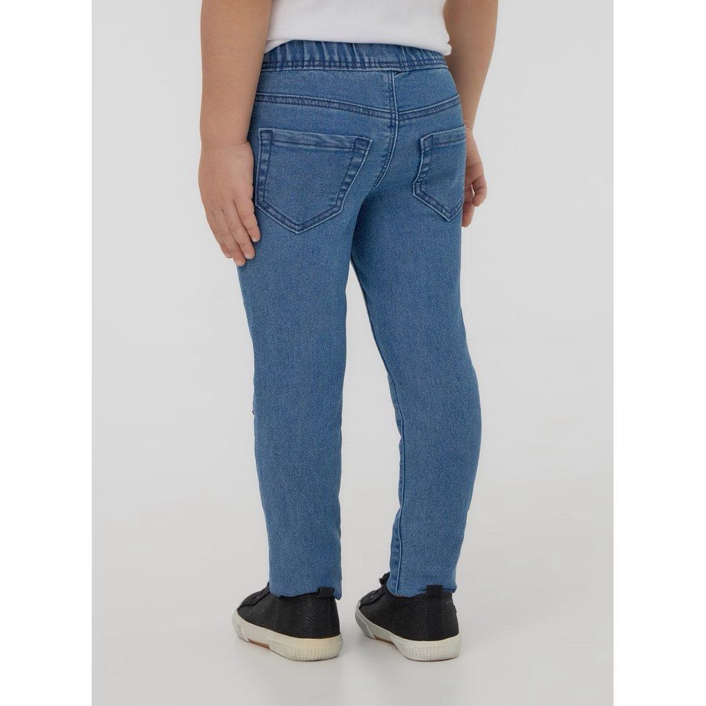 TERRANOVA kids jegging (Category: Babies & Kids Fashion) located in Lian. Submitted by jeighs_closet (Listing ID 1467699729, Image 3). Description: - Exactly as shown in the photos - Practical design for everyday needs - Durable and reliable quality -used only once - size 6/7.