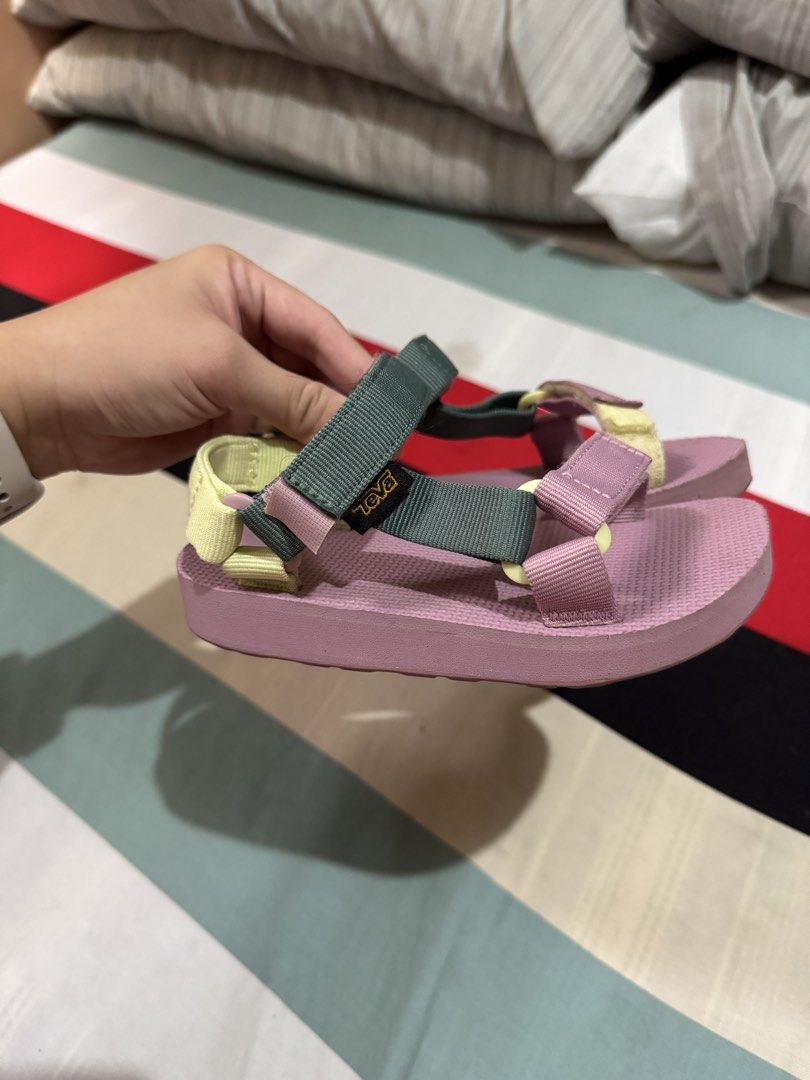 teva us11 (Category: Babies & Kids Fashion) located in Quezon City. Submitted by mayos.onlineshop (Listing ID 1467629401, Image 2). Description: .