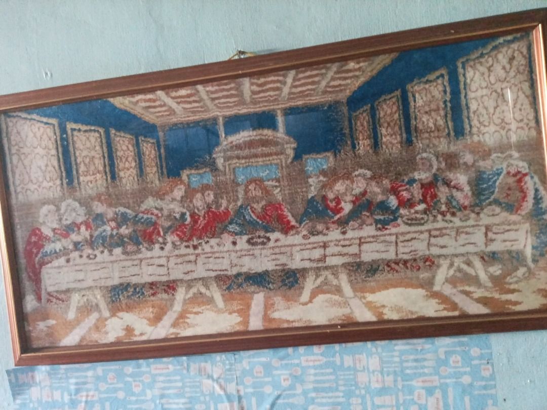 The Last Supper Framed Tapestry Art (Category: Wall Decor) located in Cavite. Submitted by abeljurado (Listing ID 1467612694, Image 1). Description: Large framed tapestry of The Last Supper. Features rich blue and red tones, complete with a wooden frame and ready to hang. Perfect traditional religious wall decor for your home..