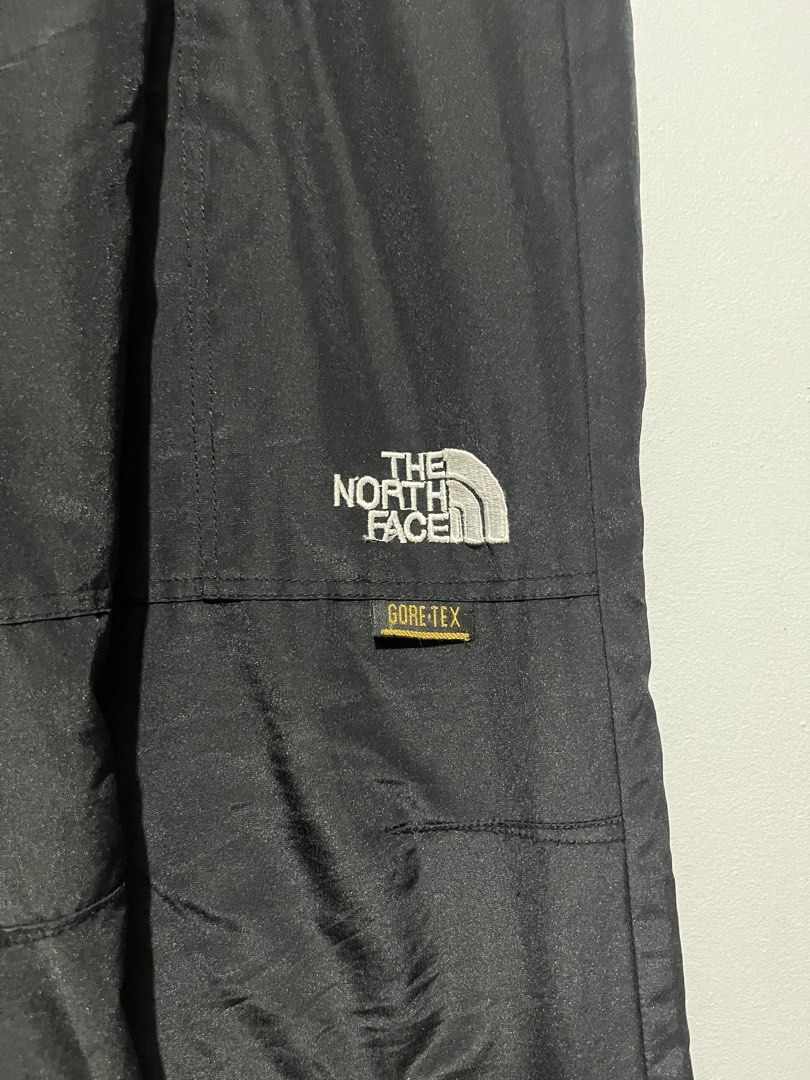 The north face goretex (Category: Activewear) located in Cebu City. Submitted by thrift.sht (Listing ID 1467774001, Image 2). Description: THE NORTH FACE GORETEX Unisex L- 40 W- 28-30 Size small on tag Kausa ra nagamit walay issue 2k.