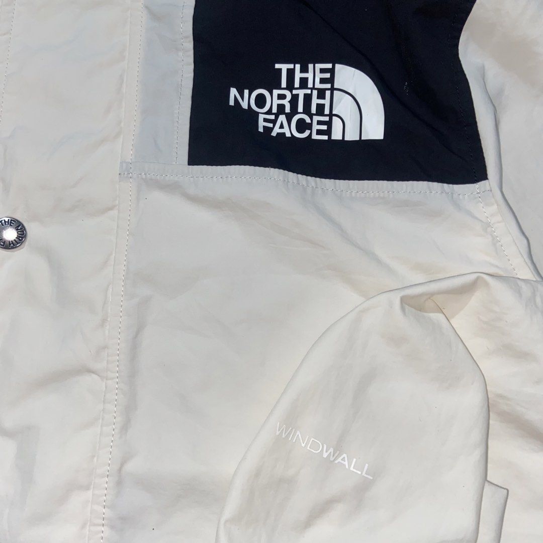 The North Face Windwall Windbreaker Jacket (Category: Activewear) located in Dasmarinas. Submitted by thrift2gems (Listing ID 1467602948, Image 2). Description: The North Face Windwall Windbreaker Jacket -WIDTH: 22.5 -LENGTH: 27.4 -COLOR RATE: 9.3/10 -CONDITION: 9.3/10 -ISSUE: CHECK PICS.