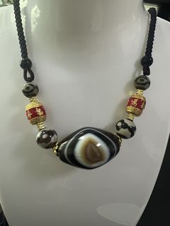 Tibetan Dzi or Tian Zhu Collection item 2