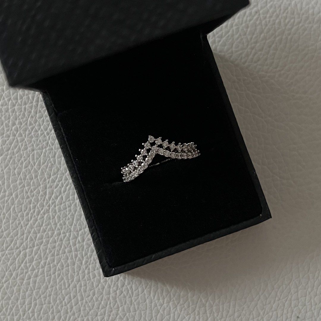 Tiara V-shaped Chevron Wishbone Stud Silver Ring - Size 6 (Category: Rings) located in Makati City. Submitted by akiva. (Listing ID 1467743139, Image 3). Description: .