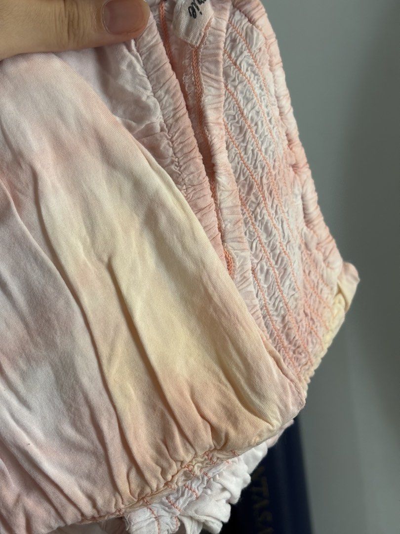 Tie-dye Summer Tube Top (Category: Sleeveless) located in Quezon City. Submitted by chrissie__ (Listing ID 1467689800, Image 3). Description: ▪️ Used 3x..